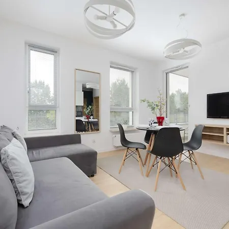 Elegant Szafrańców In With Parking By Renters Apartamento Varsóvia