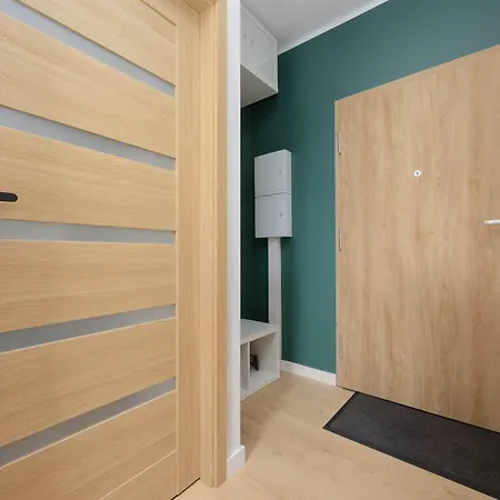 Apartamento Elegant Szafrańców In With Parking By Renters